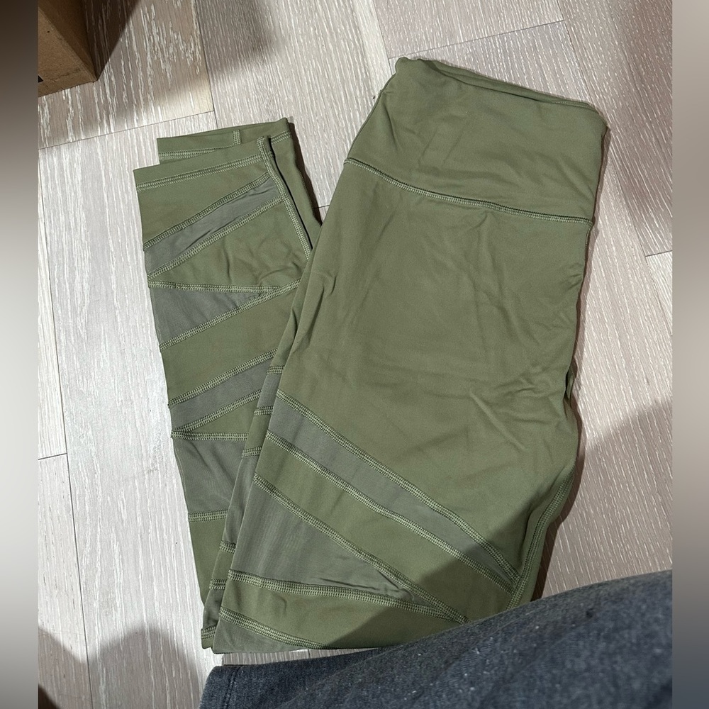 Olive green Victoria sport leggings